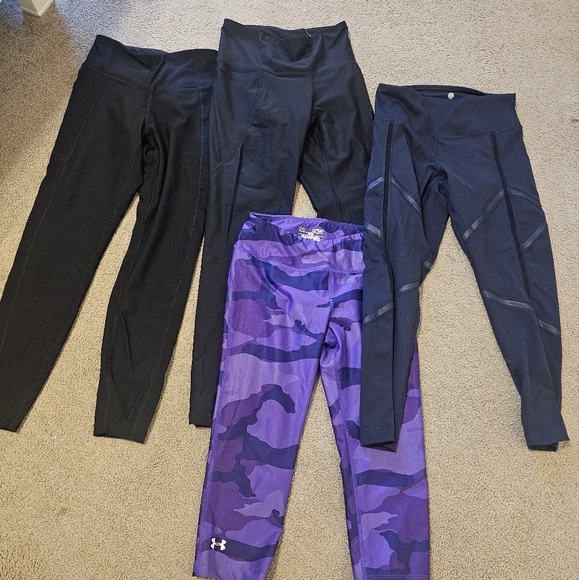 Bundle Of Xs Leggings. 4 Leggings. Under ARMOUR, OLD NAVY - Picture 1 of 5